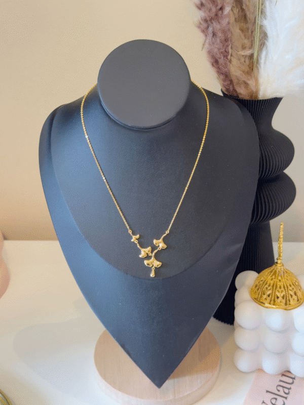 Virelle Branch Necklace