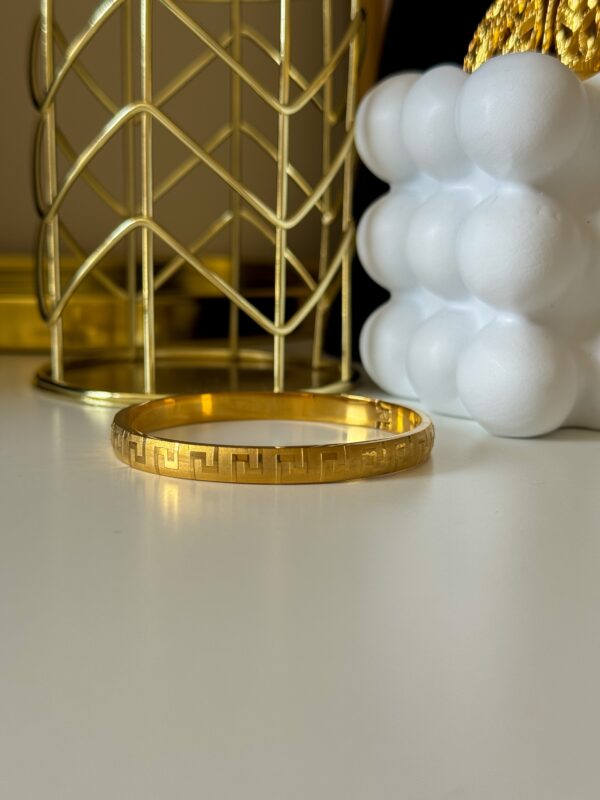 Athena Classic Bangle